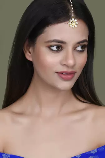 Gold plated kundan floral maang tikka