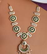 Gold plated kundan maang tikka head chain