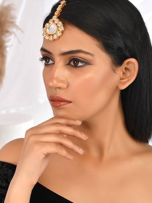 Bridal kundan maangtikka 2
