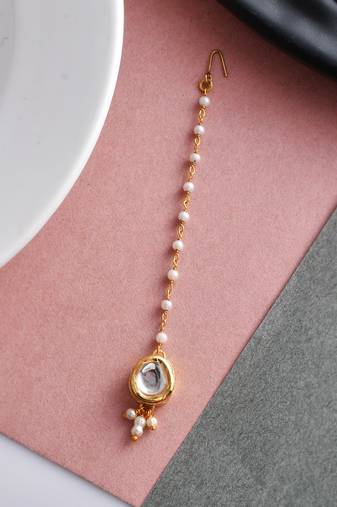 Gold plated kundan maangtika
