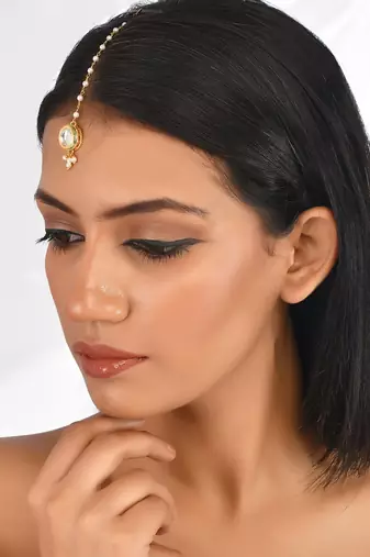 Gold plated kundan maangtika