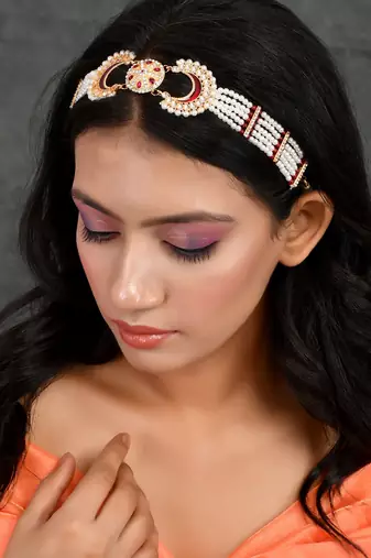 Ethnic pearl stone matha patti