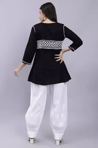 hand embroidered black cotton lucknow chikankari women kurta set