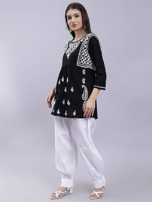 hand embroidered black cotton lucknow chikankari women kurta set 3
