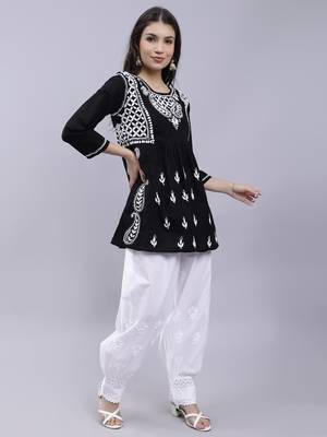 hand embroidered black cotton lucknow chikankari women kurta set 4