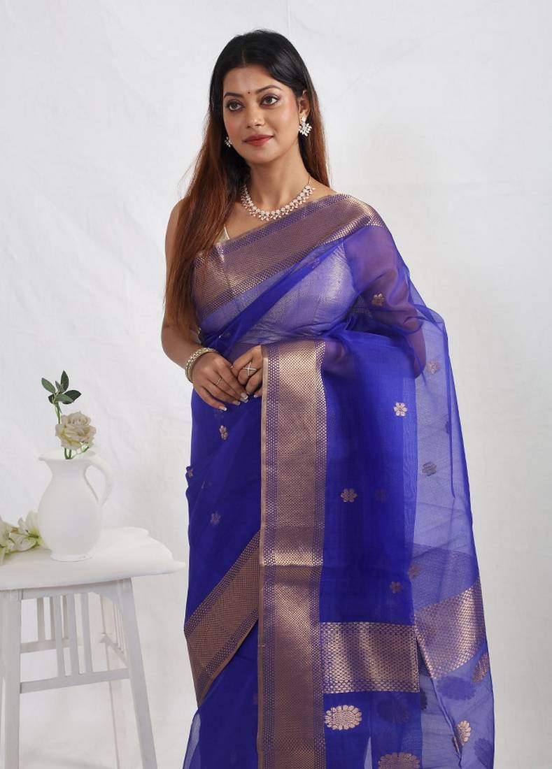 Blue Matka Pure Silk Saree With Blouse Piece