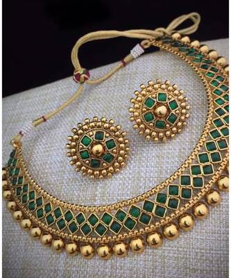 Traditional Green Necklace Set for Festive Elegance 1