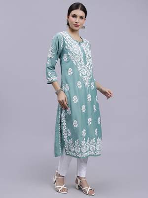 hand embroidered bottle green muslin lucknowi chikan kurta 3