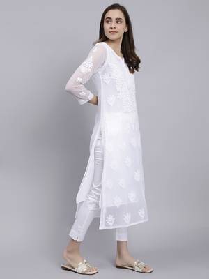 hand embroidered white georgette lucknowi chikan kurta with slip 3