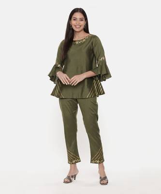 Green Tappered Silk Pants 2