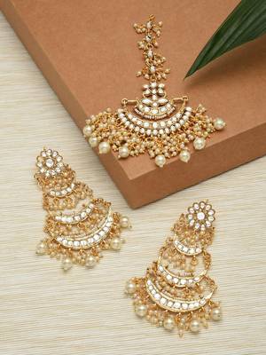 Designer Kundan Stone Bridal Dangler Pearl Stone Earrings Studs With Matching Maang Tikka 1