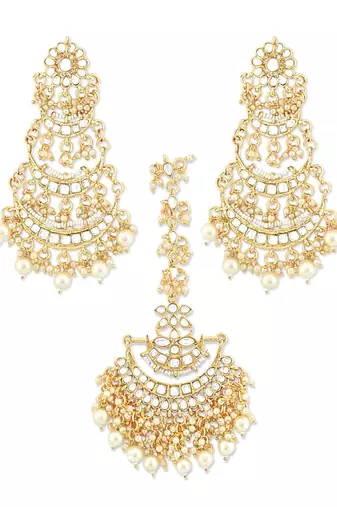 Designer Kundan Stone Bridal Dangler Pearl Stone Earrings Studs With Matching Maang Tikka