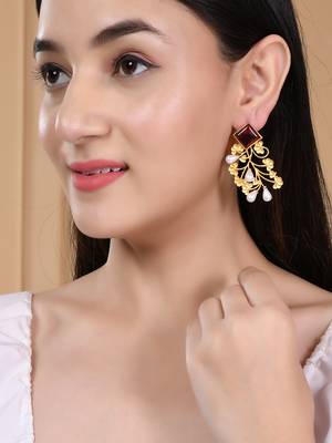 Gold plated drop and dangle earring 2