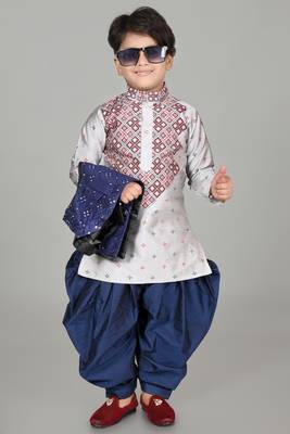 Mirror work kurta waistcoat and patiyala set 3