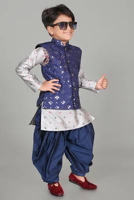 Mirror work kurta waistcoat and patiyala set 4