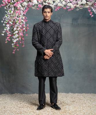 Black indo western kurta & jacket set 1