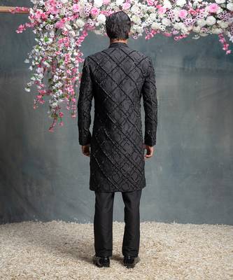 Black indo western kurta & jacket set 3