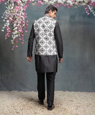 Ivory and black geometric embroidered kurta & bundi set 2