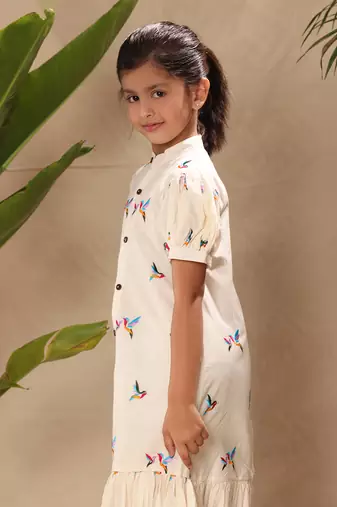 Off embroidered white midi dress with puff sleeves