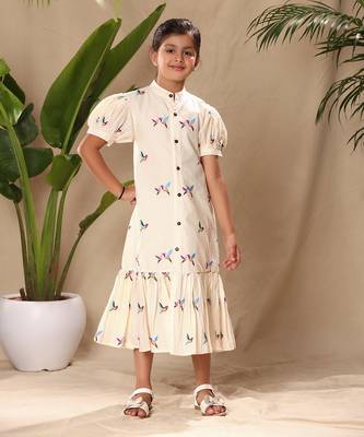 Off embroidered white midi dress with puff sleeves 4