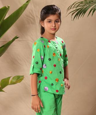 Green embroidered co-ord set 2