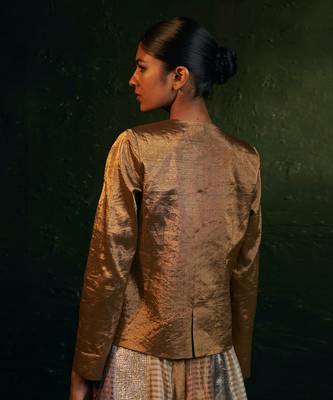 Ivory saree with tissue blouse & gold blazer 3