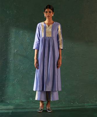 Lavender gathered chanderi kurta set with gota work 2