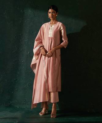 Rose pink gathered chanderi kurta set with gota work 1