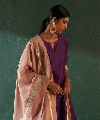 Purple chanderi kurta set with gota work 2