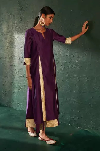 Purple chanderi kurta set with panelled gota work