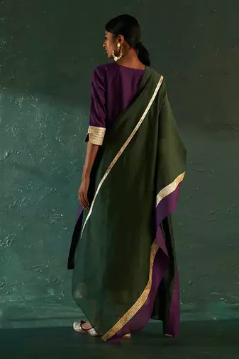 Purple chanderi kurta set with panelled gota work