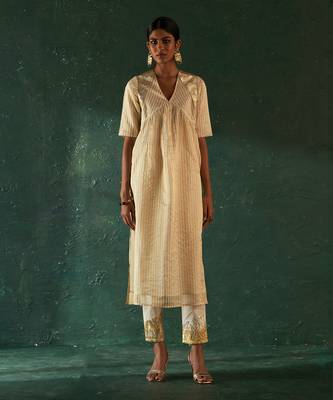 Ivory tissue stripe kurta set 3