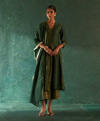 Deep green chanderi kurta set with striped panels 1