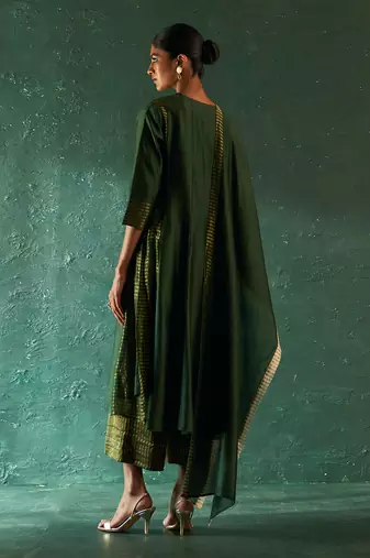 Deep green chanderi kurta set with striped panels