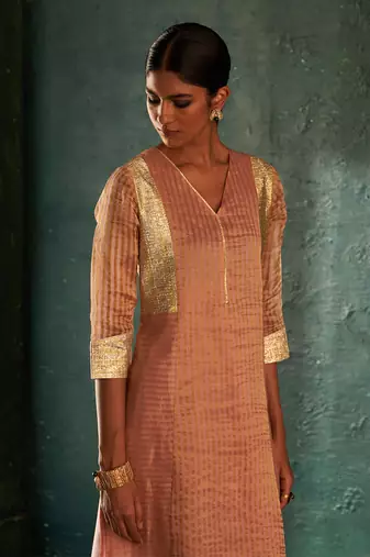 Rose pink striped kurta set with gota work