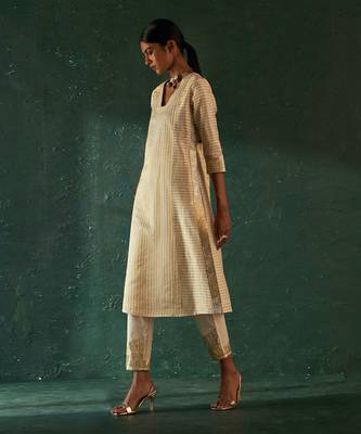 Ivory striped kurta set with gota work 3