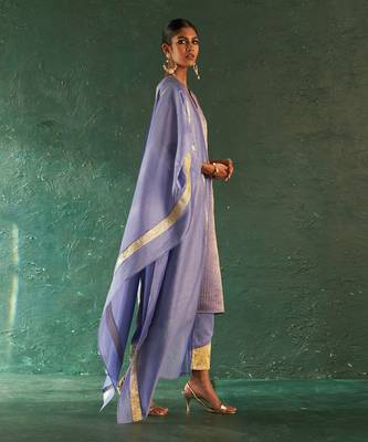 Lavender striped kurta set with gota panels 3