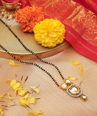 Traditional Kundan and Pearl Drop Mangalsutra 1