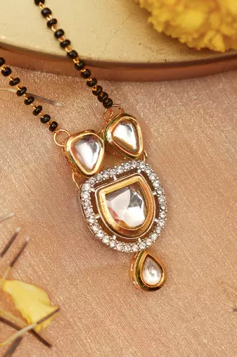 Traditional Kundan and Pearl Drop Mangalsutra