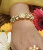 Kundan-Studded Light Green Bracelet