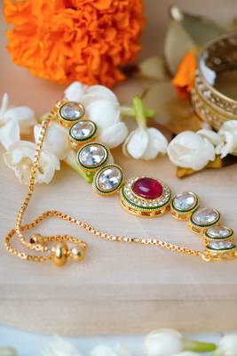 Kundan-Studded Red Bracelet for Festive 2