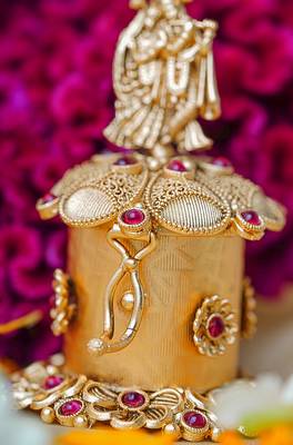 Gold Plated Traditional Radha-Krishna Kumkum Box 3