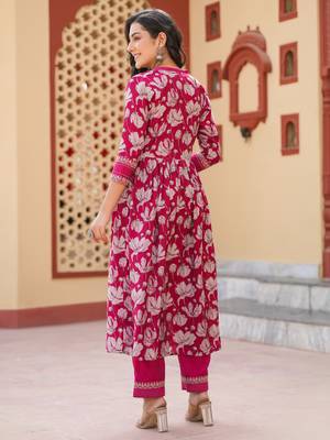 Yufta woman hot pink embroidered shrug crop top co ord set 3