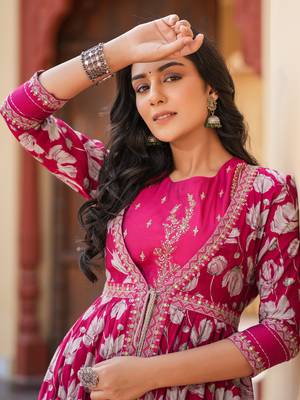 Yufta woman hot pink embroidered shrug crop top co ord set 4