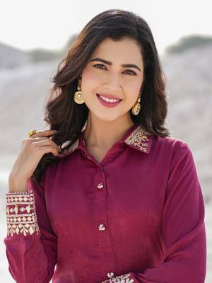 Yufta burgundy woven design co-ord set with gota detailing 4