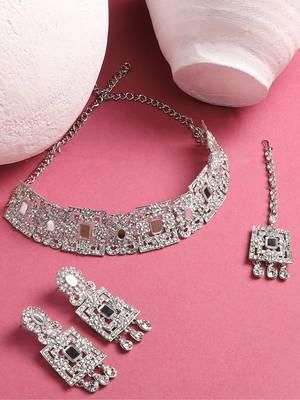 Silver Tone Mirror Work Square Shaped Choker Necklave With Earring Maangtika 3
