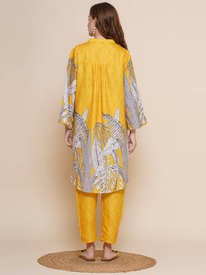 Yellow Print Cotton Blend A-Line Kurta Set 4