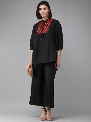 Blue Print Cotton Blend Flared Kurta Set 4
