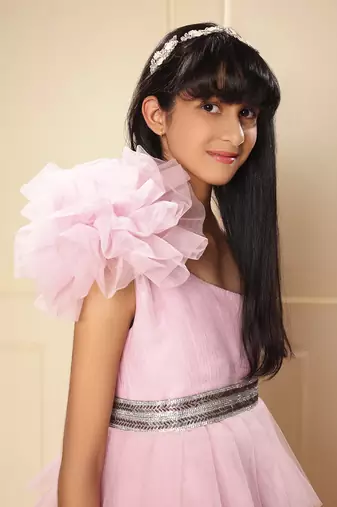 Petal pink