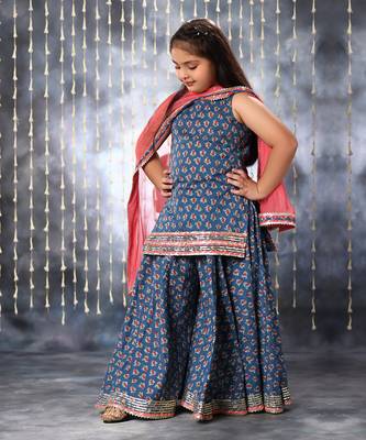 Blue jaipuri floral printed short kurti with palazo set 2